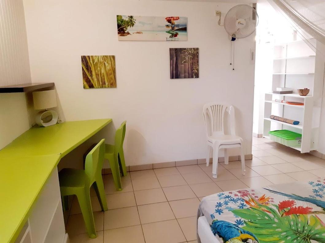 Sainte-Luce 2 T1 Hibiscus Et Colibris Appartement Buitenkant foto